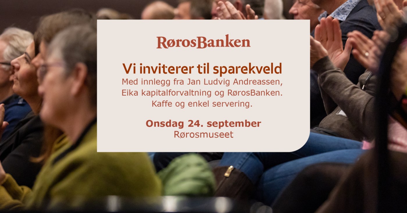 eventfoto for sparekveld, i bakgrunnen er det bilde av publikum som klapper. I tekstboksen står det RørosBanken. Vi inviterer til sparekveld. Jan Ludvig Andreassen og Eika kapitalforvaltning kommer. 24. september på Rørosmuseet.
